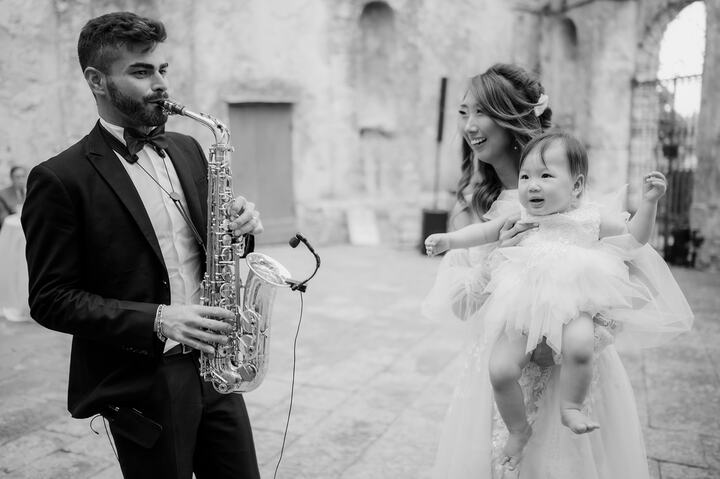 Toni On Sax - performance photo 43