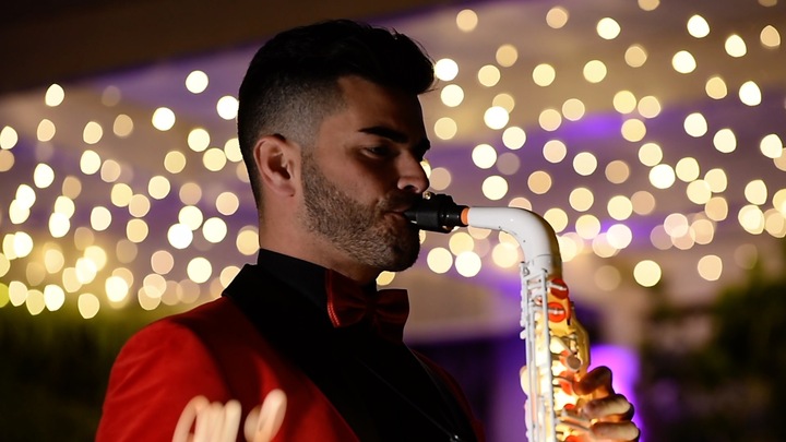 Toni On Sax - performance photo 33