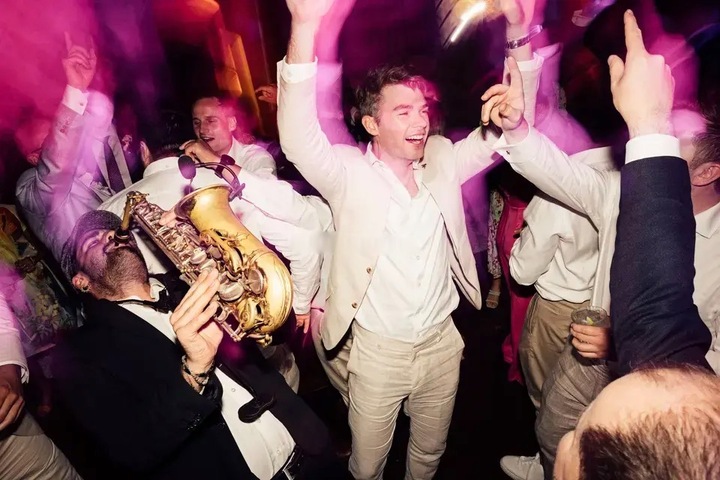 Party Sax & DJ - performance photo 46