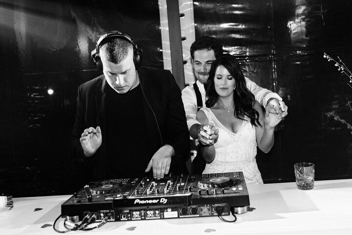 DJ Leo - performance photo 27