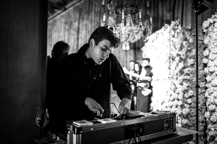 DJ Leo - performance photo 21