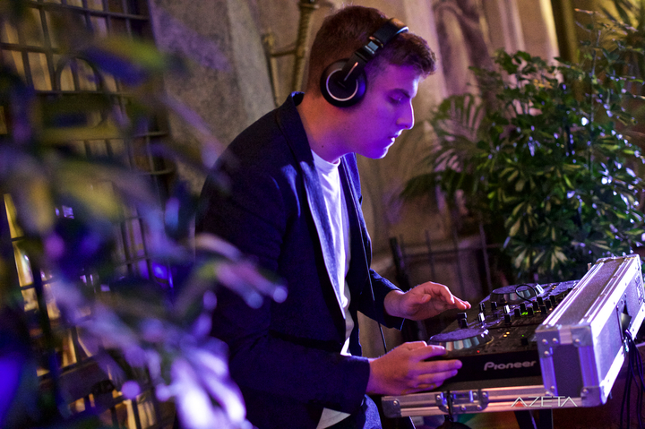 DJ Leo - performance photo 10