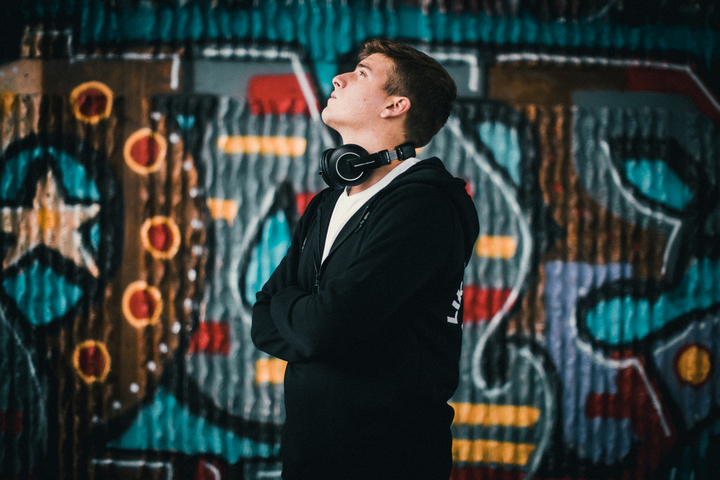 DJ Leo - performance photo 18