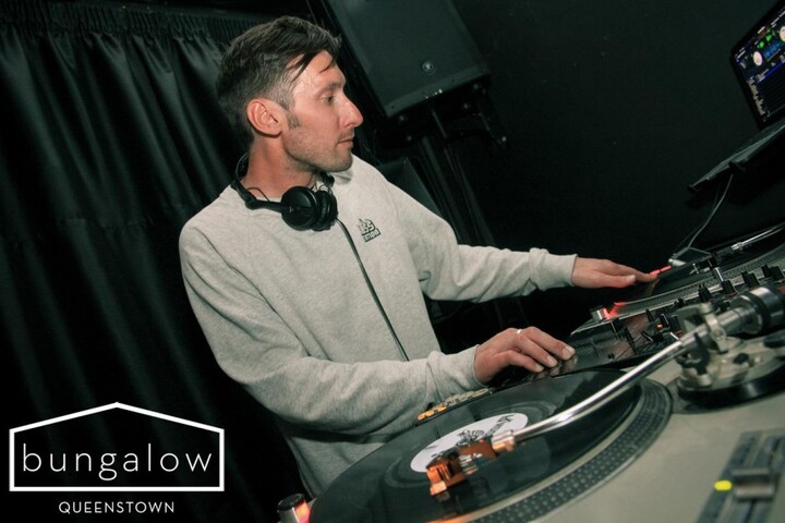 DJ Chris - performance photo 12