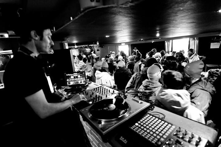 DJ Chris - performance photo 21