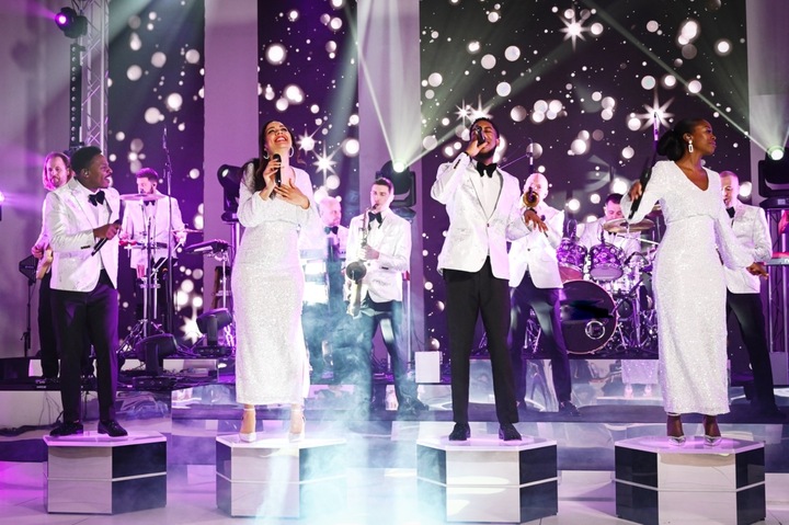 City Lights Showband - performance photo 1