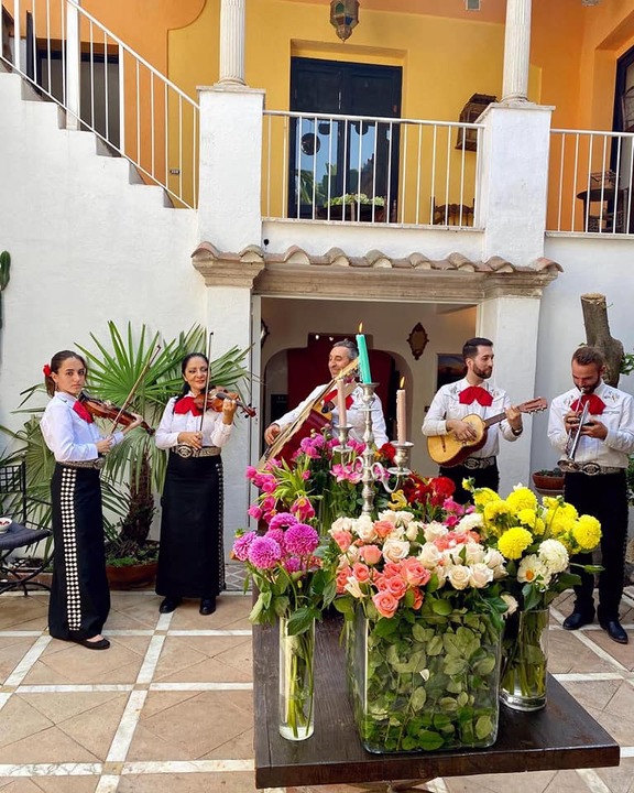 The Rome Mariachi Band - performance photo 1