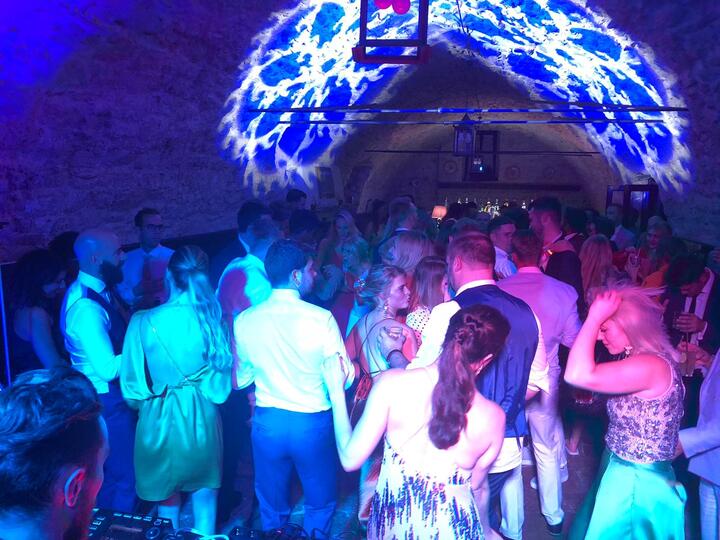 DJ Belmo - performance photo 1