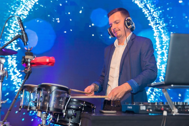DJ On Drums - performance photo 28