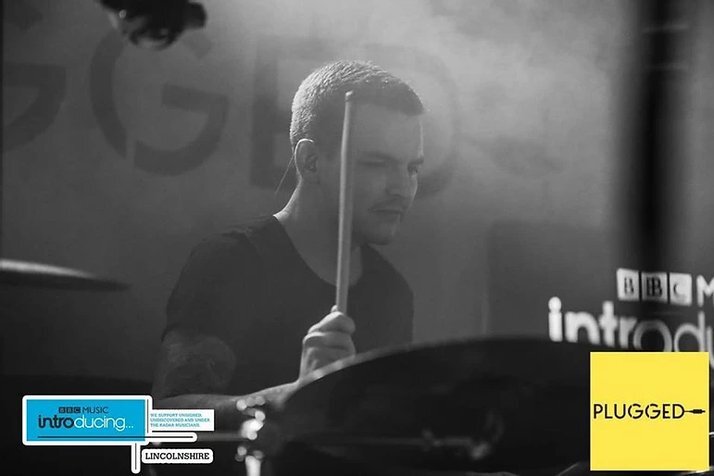 DJ On Drums - performance photo 14