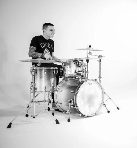DJ On Drums - performance photo 16