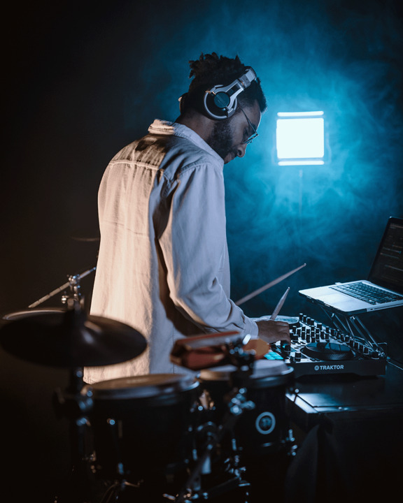 DJ On Drums - performance photo 22