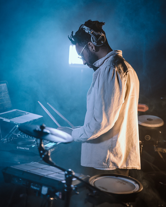 DJ On Drums - performance photo 23