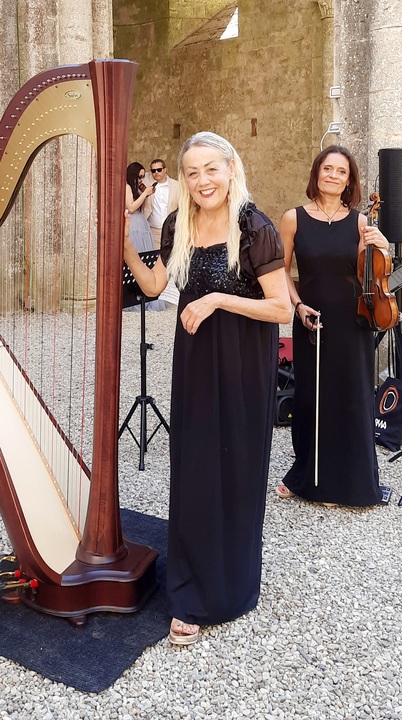 The Siena Harpist & Singer - performance photo 26