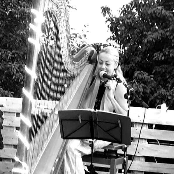 The Siena Harpist & Singer - performance photo 17