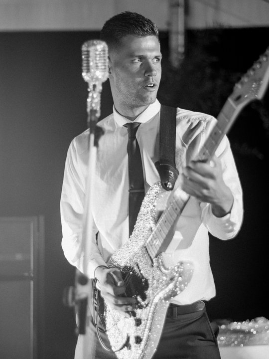 Forever Diamonds Showband - performance photo 25