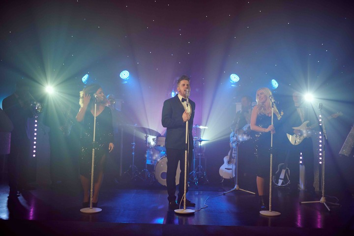 Forever Diamonds Showband - performance photo 30