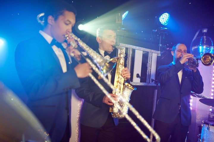 Forever Diamonds Showband - performance photo 3