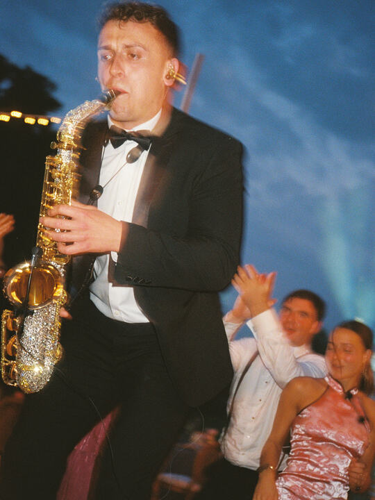 Forever Diamonds Showband - performance photo 4
