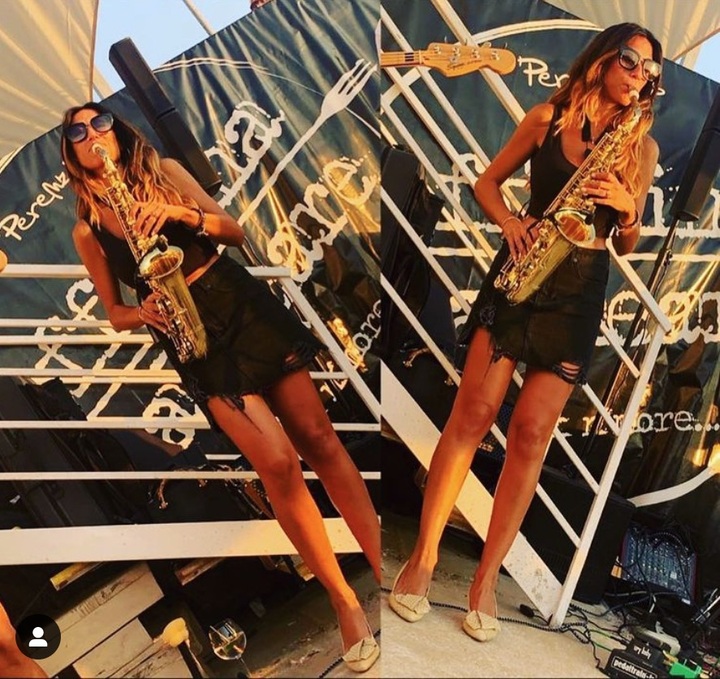 Ness On Sax - performance photo 2
