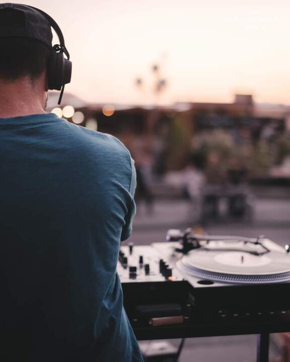 DJ Denny - performance photo 10