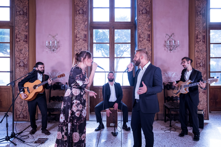 Amore Acoustic - performance photo 5