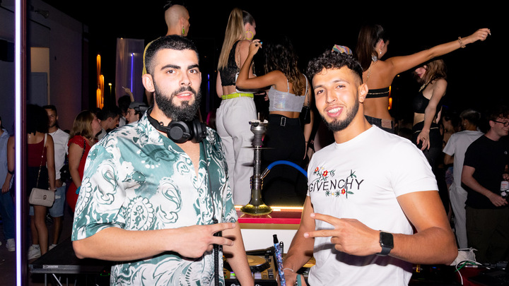 DJ Leon - performance photo 9