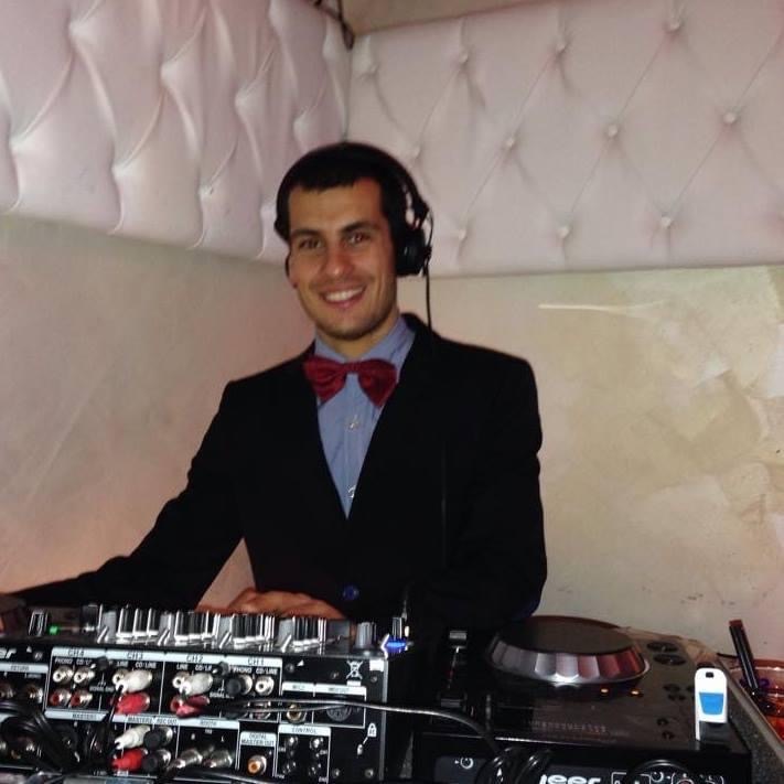 DJ Simon - performance photo 16