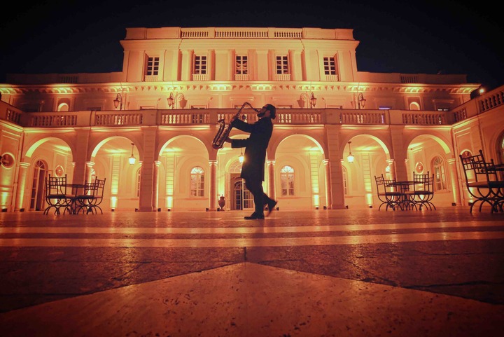 Italian Sax & DJ - performance photo 39