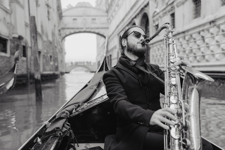 Italian Sax & DJ - performance photo 24