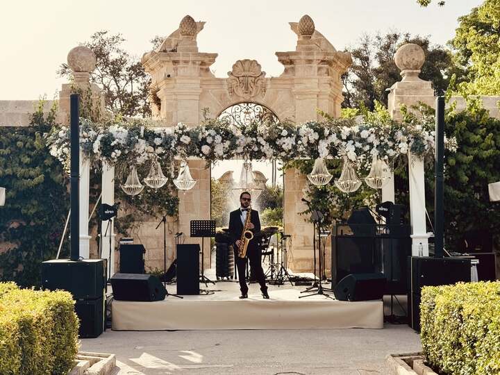 Italian Sax & DJ - performance photo 4