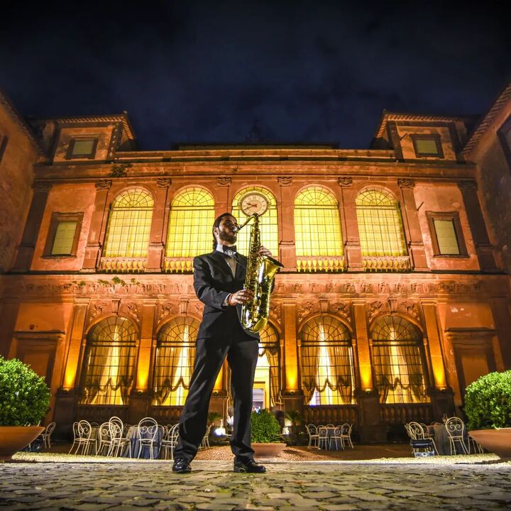 Italian Sax & DJ - performance photo 17