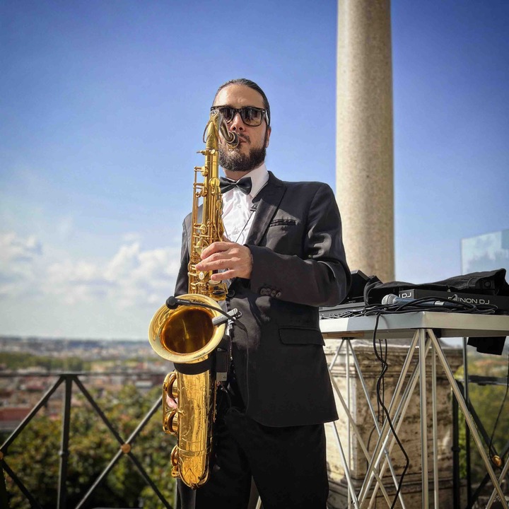 Italian Sax & DJ - performance photo 38