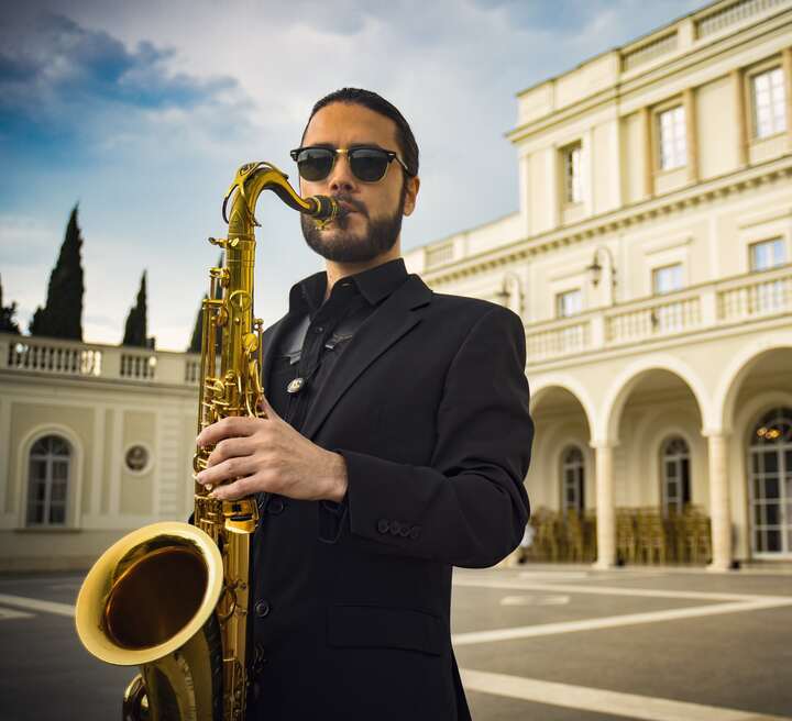 Italian Sax & DJ - performance photo 11