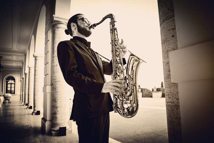 Italian Sax & DJ - performance photo 9