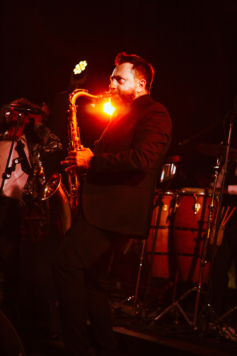 Into The Night - performance photo 4