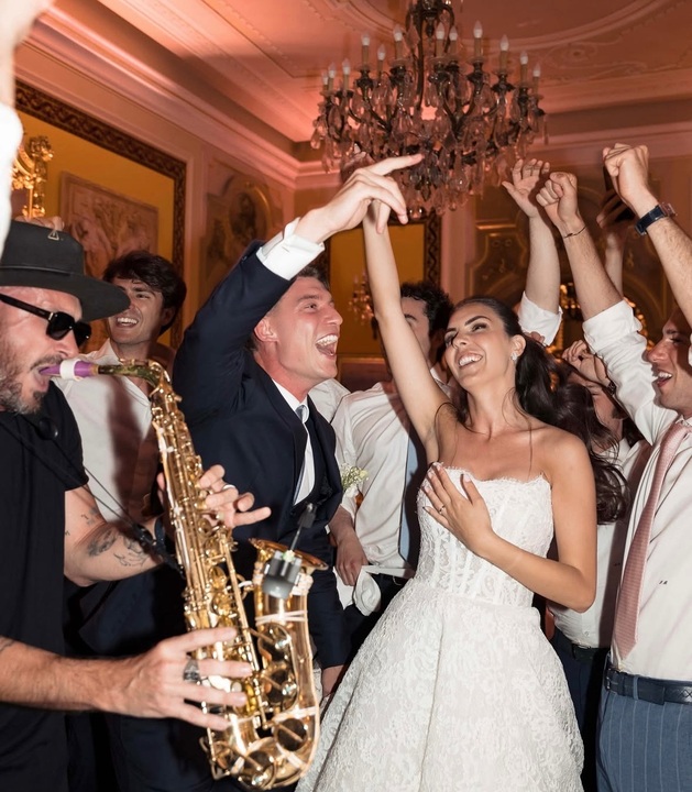 Jo Sax & DJ - performance photo 11