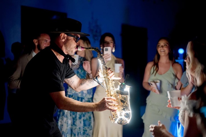 Jo Sax & DJ - performance photo 2