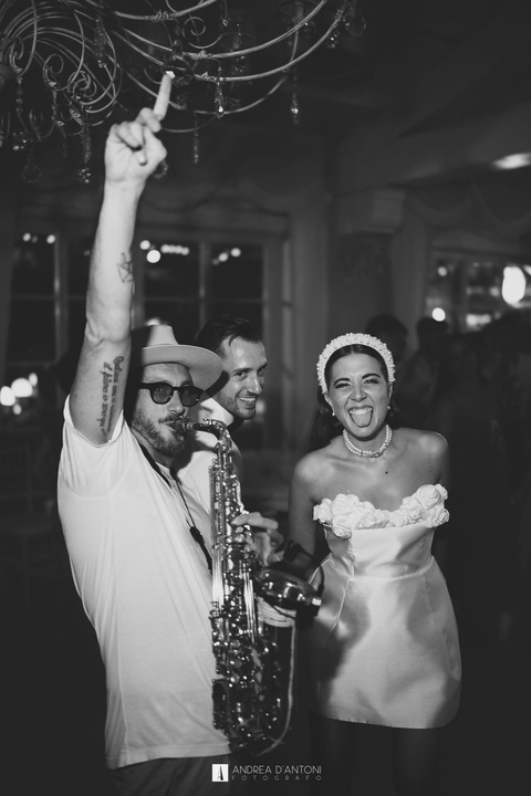 Jo Sax & DJ - performance photo 18