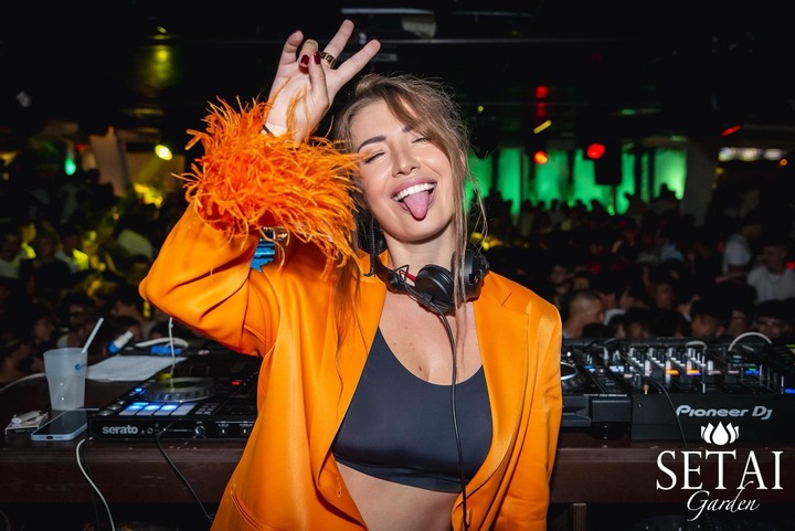 The Milan DJ - performance photo 4