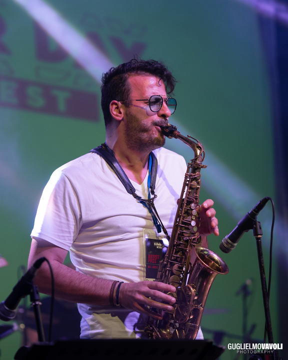 Roma Sax & DJ - performance photo 8