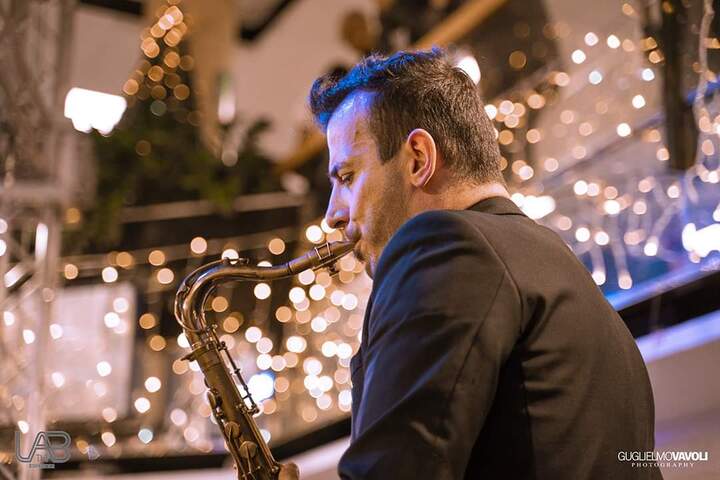 Roma Sax & DJ - performance photo 6