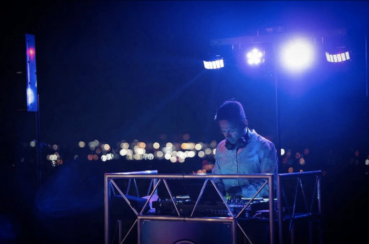 DJ Edo - performance photo 4