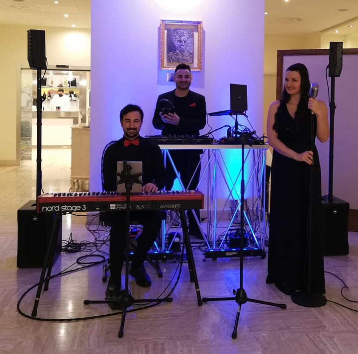 The Outcasts - performance photo 16