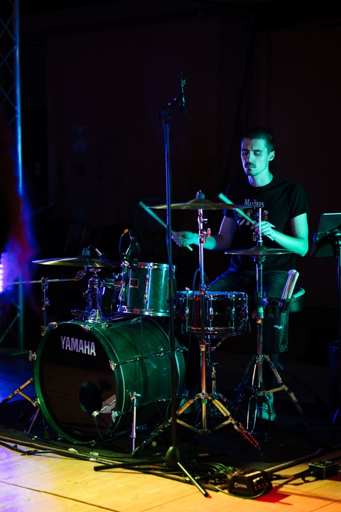 Silver Screen - performance photo 13