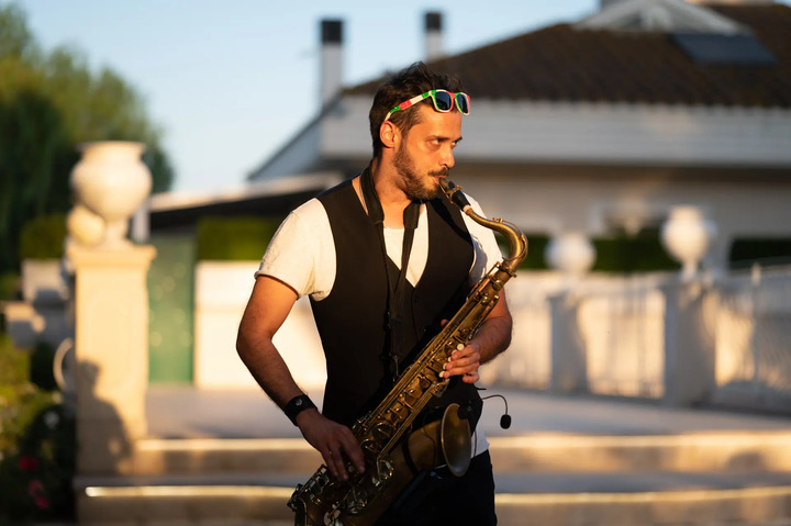 DJ Sax Grooves - performance photo 14