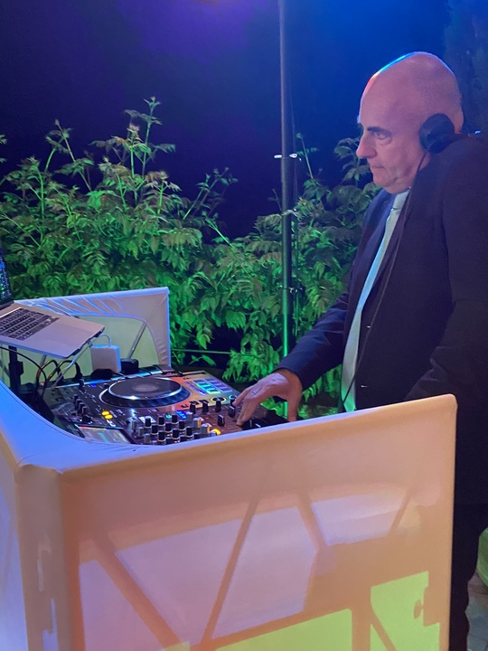 DJ Maurice - performance photo 23