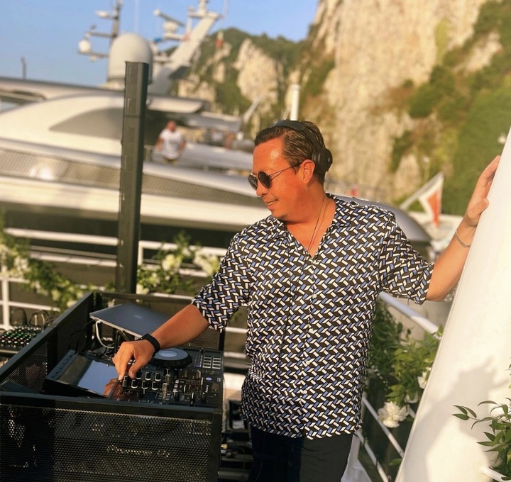 DJ Capri Grooves - performance photo 15