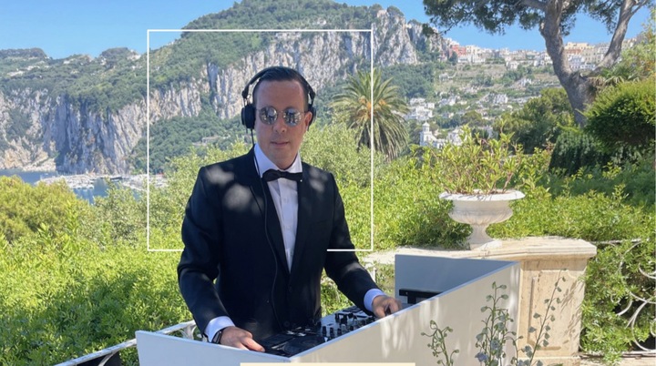DJ Capri Grooves - performance photo 6