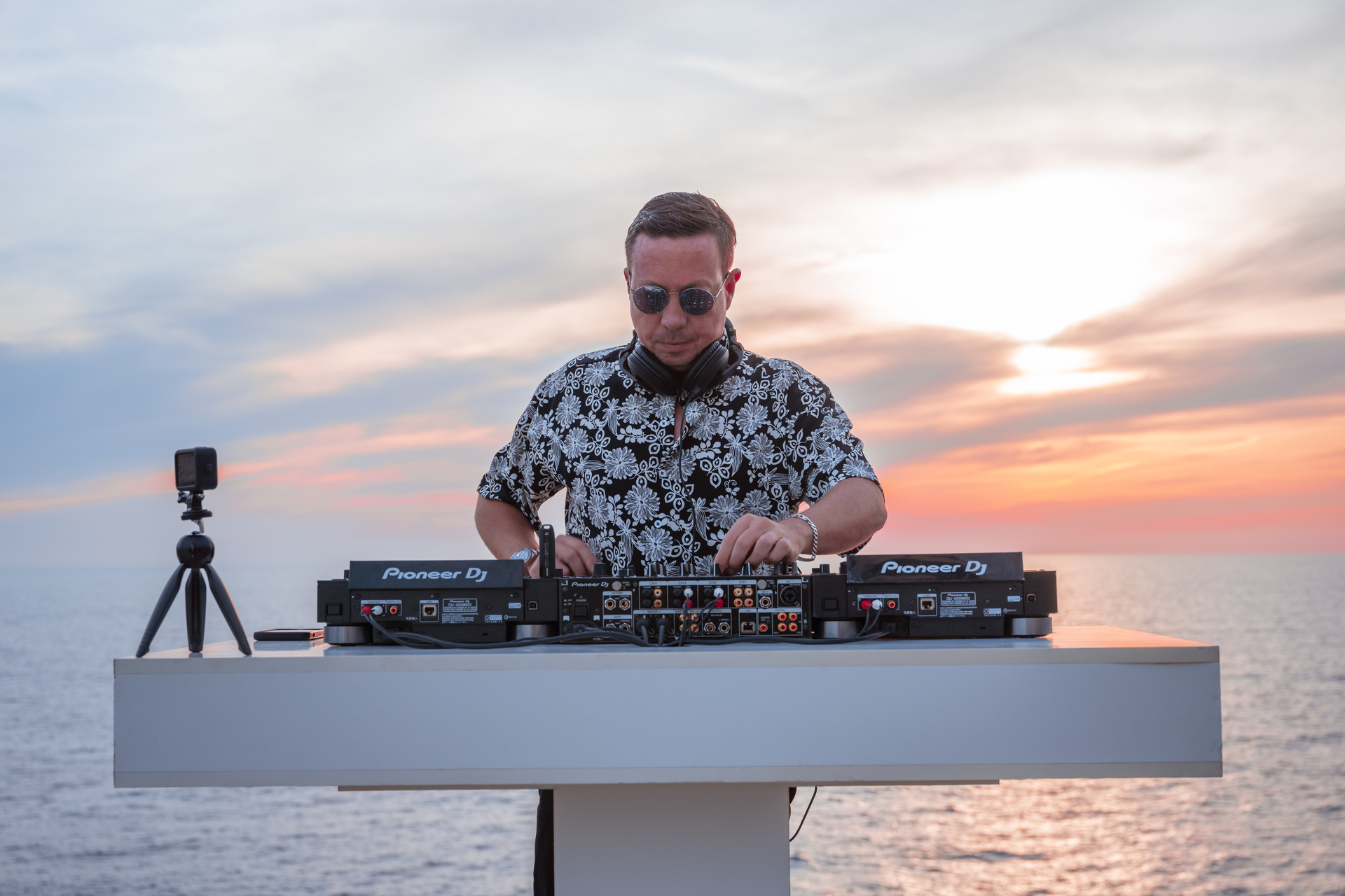 DJ Capri Grooves